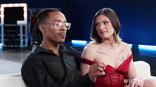 Lola Riley - Hotwife Gets Stretched Out By Massive Cock (11.04.2026) rq