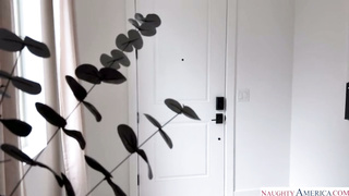 Sexy Trophy Wife Taylor Vixxen loves to get pounded when her husband is away