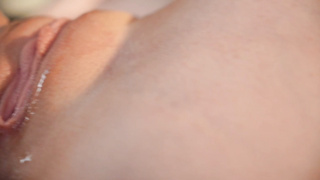 Hot web cam girl spreading pussy