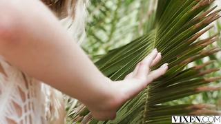 Ashby Winter, Eva Generosi - Two Beach Babes Have Hot Group Sex (27.04.2026) rq