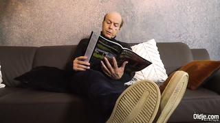 Maya Sinn - Bored Maya needs something rq