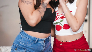 Natalie Brooks, Ana Khalifa - It's A Fuck Off (30.04.2026) rq