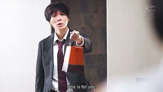 [JUR-661] The story of how I came to depend on my despised power-harassing boss through his intense