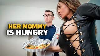 Vittoria Divine - My Girlfriend Mom Is Hungry (15/5/26)