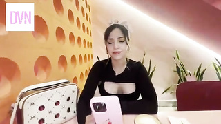 Argentina Divinamaruuu sexo con desconocido en el baño del bar creampie