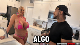 Kaden kole - Culo grande, tetas grandes, MILF folla a sus hijos