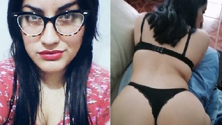 Daniela Buendia Cogiendo con una Sexy Tanga y Bra