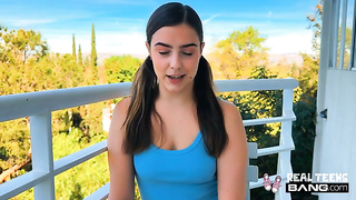 Violet Dawn - Risky Outdoor Fun with Florida Teen Hottie (09.06.2026) rq