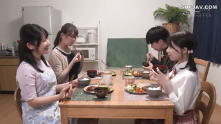 RCTD-738  Family II Using Forbidden Porn Ray Gun, Grandma, Mom, Little Sister All Become My Obedie