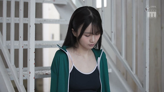 ずぶ濡れスク水生徒の無自覚乳首ぽっち誘惑に負けて…担任教師の私は理性崩壊、禁断性交に溺れる放課後のマンツーマン指導 泉ももか