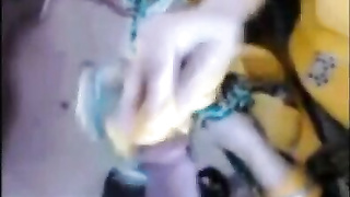 HInDI Desi Girl Gives Blowjob