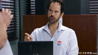 Brazzers - Abigail Mac - Xander Corvus - Ballot Box Bombshell / 03.09.2019 HD