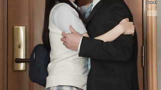 [OFES-056] As a student who loves her homeroom teacher, I abduct him to a love hotel after school an