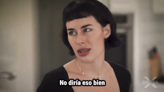 He notado como me miras , asqueroso ¿ acaso quieres follarte a mamá ? Olive Glass Sub