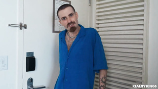 Lola Valentine, fucking the housekeeper