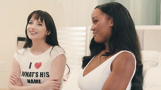 MAugust Skye, Lana Smalls - The Freedom To Squirt XXX