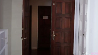Cherie Deville - AMOM