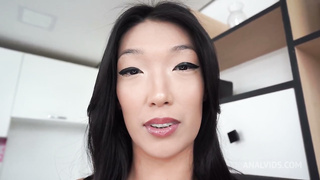 Ela Yuzuki, Japanese beauty in Brazil