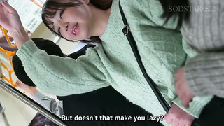 [START-598-SUBS] Groping the eye-catching o-cup bombshell on the train makes her cum silently withou