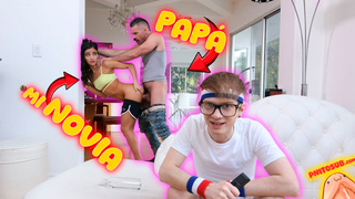 Mi papá seduce a mi novia y terminan follando tras de mi Sub Español