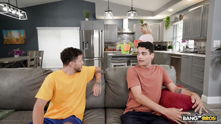 [bangbros] slim young blonde horny guys cum clean (1080p) FHD