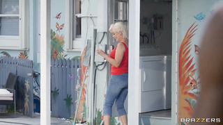 Seka Black And Wendy Raine – Neighborhood Cougar Rivalry