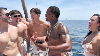 PornoBox-Yasmina Khan & Catherine Knight & Gatita Veve Yacht Orgy
