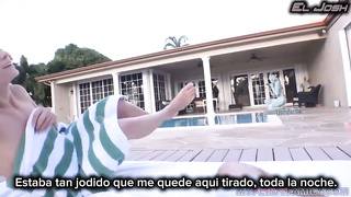 Mi Hermanastra siempre anda caliente Sub