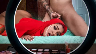 Gizelle Genevieve - Hijab Getting Her Skincare Straight From the Source
