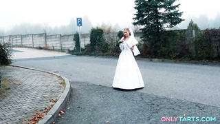 Bride - Runaway bride fucks a stranger