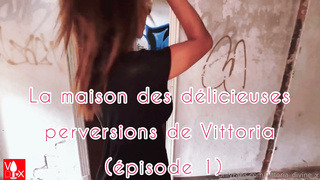 Vittoria Divine sex with strangers