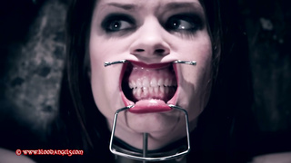 BDSM - Rubber Bondage - Lezdom 2ab (720)