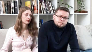 novio cornudo deja se follen a su novia por dinero