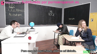 Castiga a su alumna con el lapiz - sub español