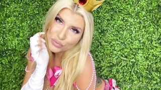 Romi Rain Princess Peach