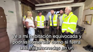 Bonie Blue Mi Mamá violada por los trabajadores de la obra en casa Sub