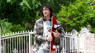 little puck 6 video