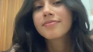 Desi cam girl Mahima jatni servicing the customer