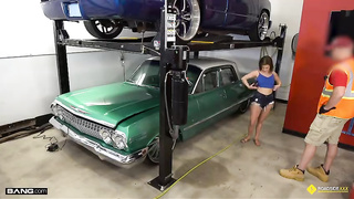 Sex near the green car