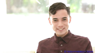 Gets The Royal Treatment From Goldie - Juan Loco