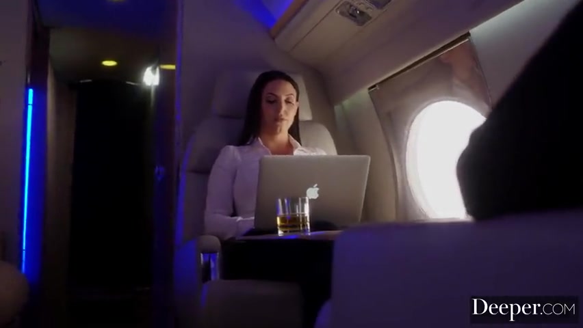 Strangers on a Plane (2020) ANGELA WHITE & SETH GAMBLE