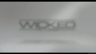 Daddy Issues (2020) India Summer