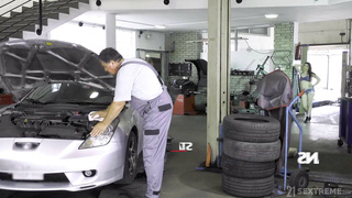 The car is not working but my pussy does