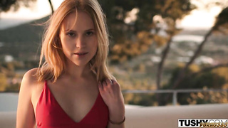 Nikki Hill Cutie cannot live without sex