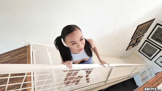 babe sexy - Sneaky Stepsis