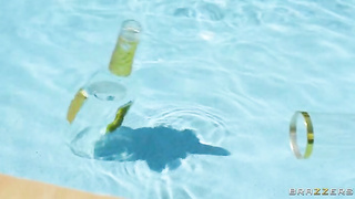 BigButtsLikeItBig 2021.07.04 Victoria June Taking A Walk On The Poolside XXX