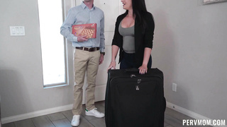 i have a sexy stepmom