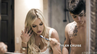 Stepmom come to my bed while daddy sleeping