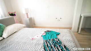 Ophelia Kaan Helping With the Knock-Up