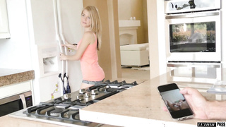 Hanna Hayes Is A Hot Teen That Loves A Good Fuck